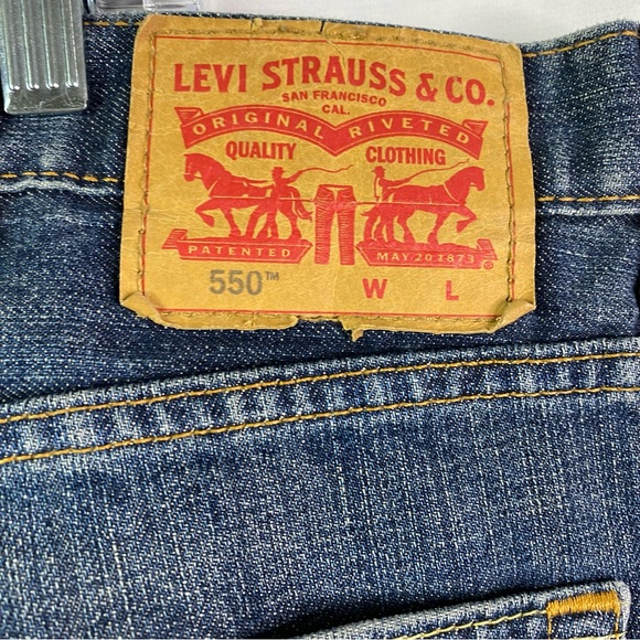 Levi’s 550 Relaxed Fit Straight Leg Blue Jeans 44 x 29 - Picture 2 of 6
